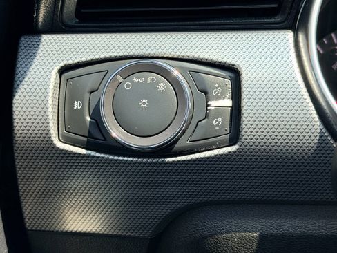 Used 2018 Ford Mustang GT RWD image 31