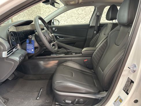 New 2026 Hyundai Elantra Limited image 24