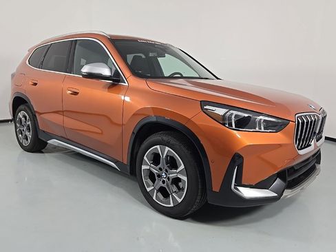 Certified 2024 BMW X1 xDrive28i w/ Convenience Package image 7