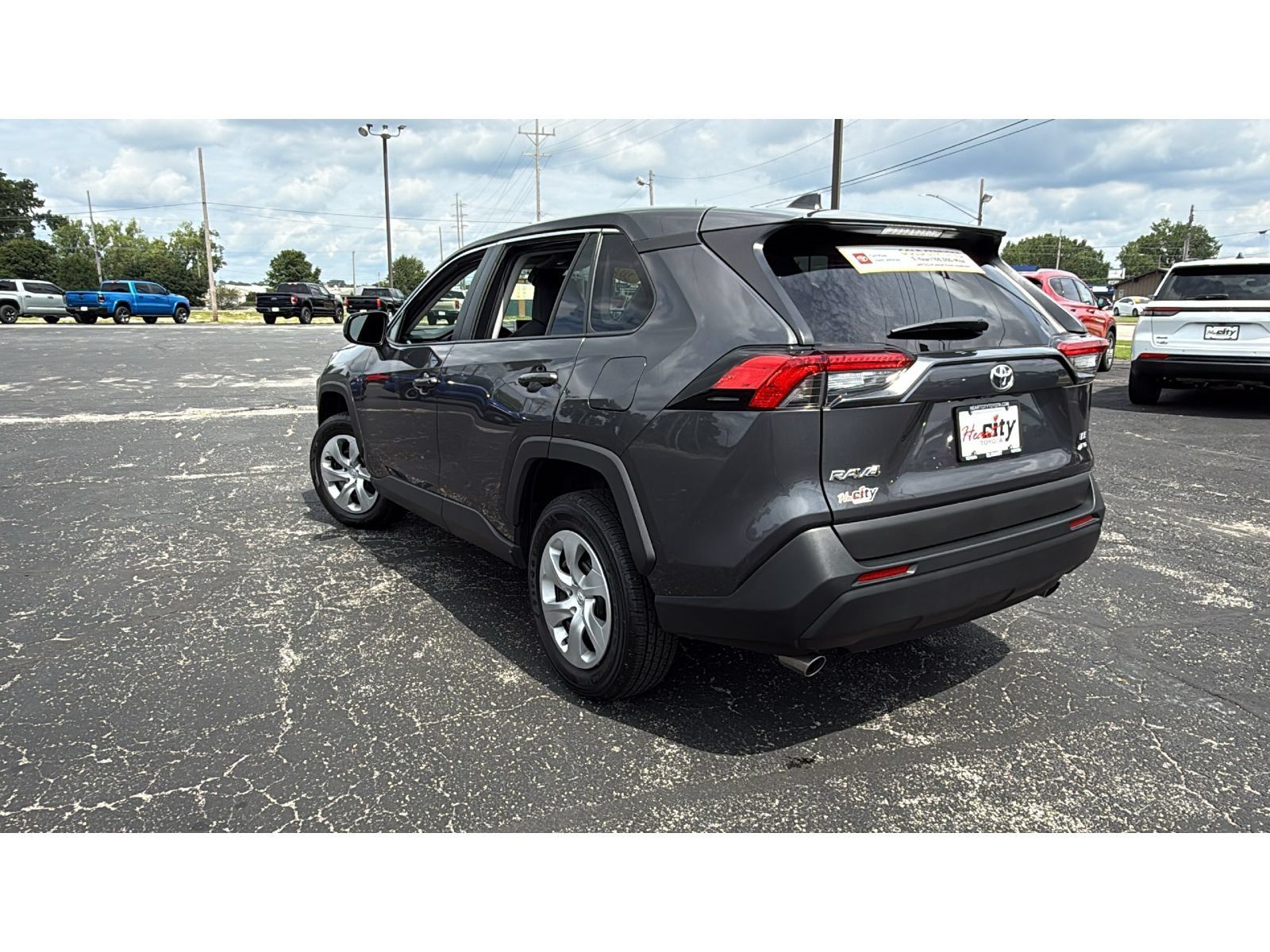 Certified 2025 Toyota RAV4 LE AWD/4WD image 5