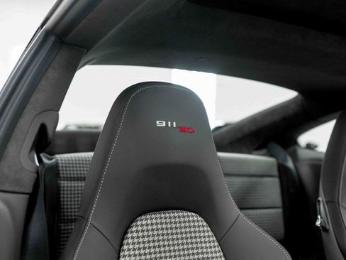 Used 2014 Porsche 911 Carrera S RWD image 70