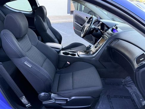 Used 2012 Hyundai Genesis 2.0T RWD image 13