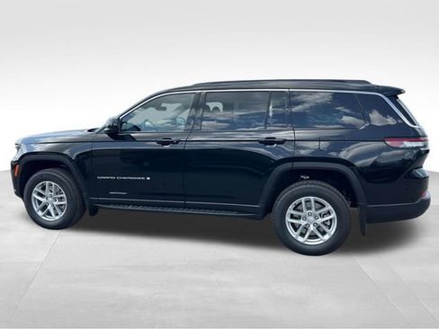 New 2025 Jeep Grand Cherokee L Laredo image 4