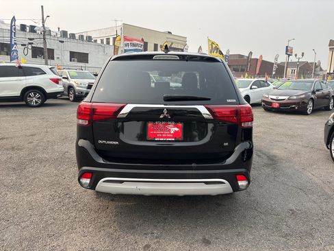 Used 2020 Mitsubishi Outlander SE AWD/4WD image 4