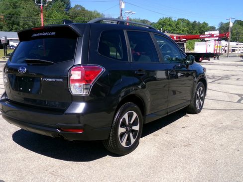 Used 2018 Subaru Forester 2.5i Premium image 9