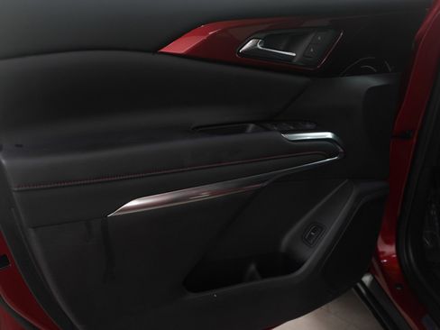 Used 2024 Chevrolet Traverse Z71 image 22