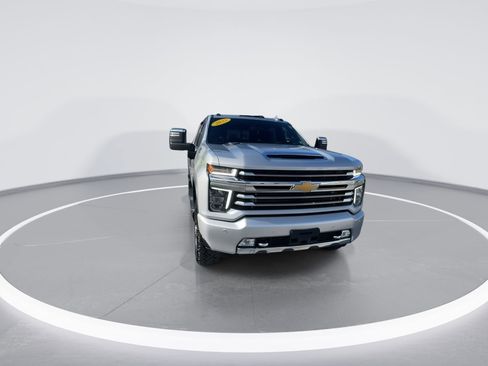 Used 2022 Chevrolet Silverado 3500 High Country w/ Z71 Off-Road Package image 2
