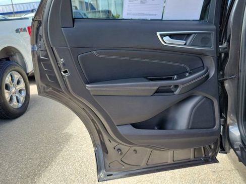 Certified 2020 Ford Edge Titanium w/ Canadian Touring Package AWD/4WD image 12