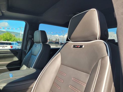 New 2026 GMC Sierra 2500 AT4X image 12