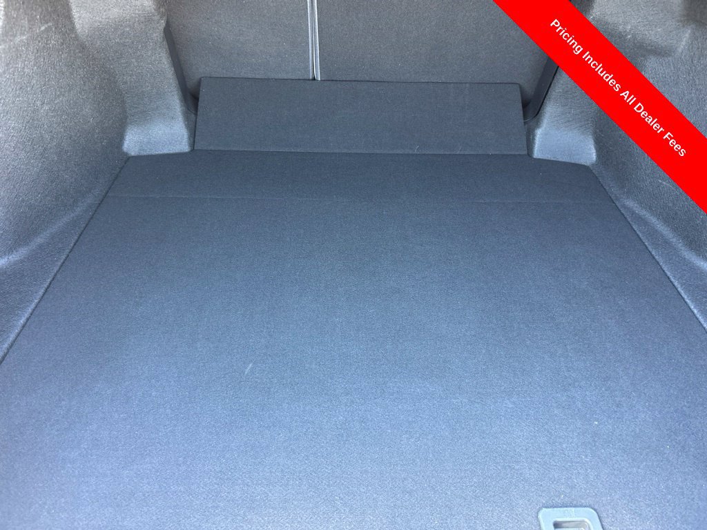 Used 2022 Toyota Camry XLE w/ Navigation Package FWD image 18