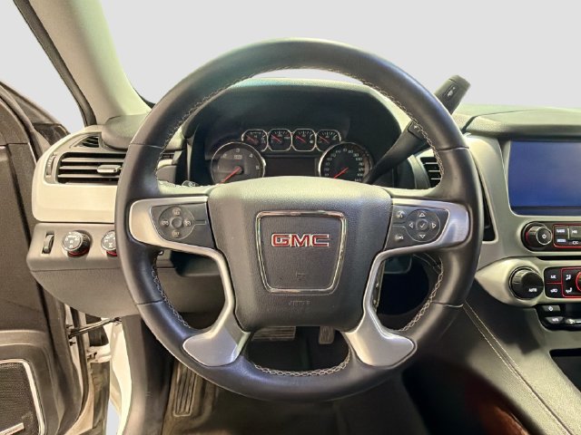 Used 2015 GMC Yukon SLE w/ HD Trailering Package AWD/4WD image 11
