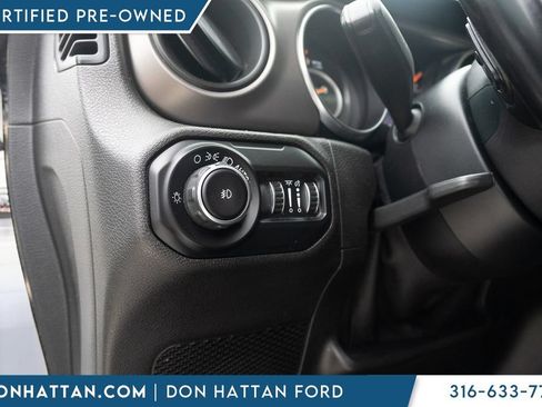 Used 2020 Jeep Wrangler Sport AWD/4WD image 21