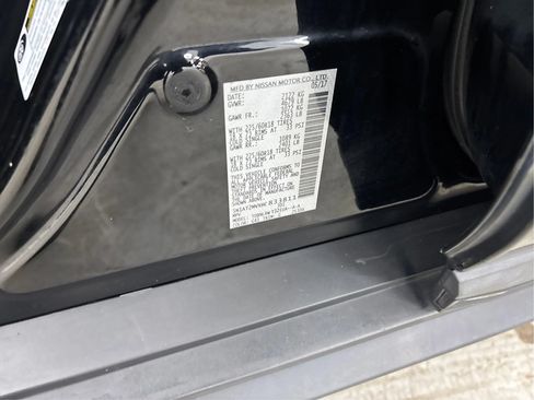 Used 2017 Nissan Rogue SL AWD/4WD image 27