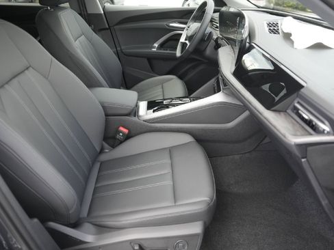 New 2025 Audi Q5 Premium image 14