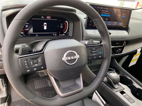 New 2026 Nissan Rogue Platinum image 13