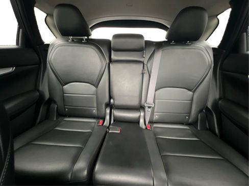 Used 2019 INFINITI QX50 Essential w/ Premium Heat Package AWD/4WD image 19