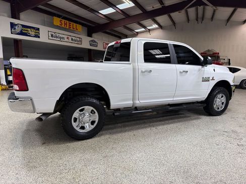 Used 2018 RAM 2500 SLT AWD/4WD image 8