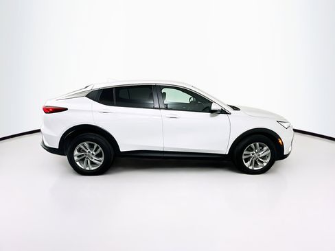 Used 2025 Buick Envista Preferred FWD image 10