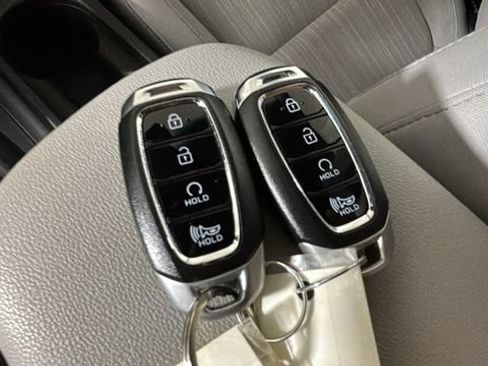 Certified 2023 Hyundai Kona SEL AWD/4WD image 20