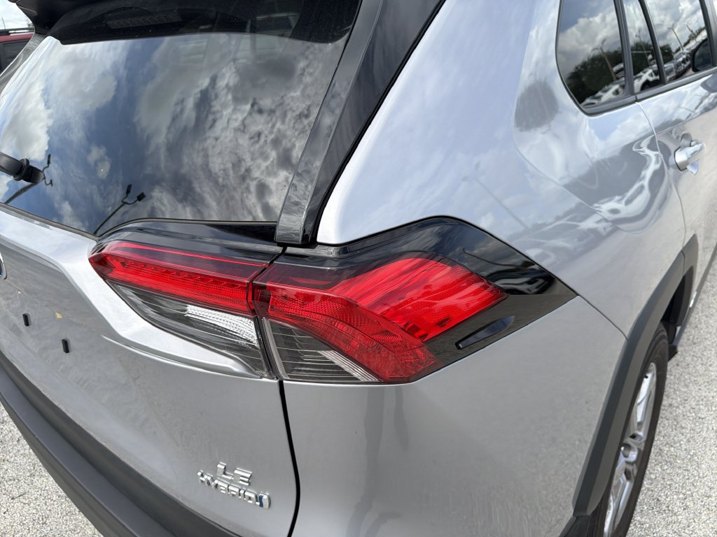 Used 2024 Toyota RAV4 LE AWD/4WD image 9