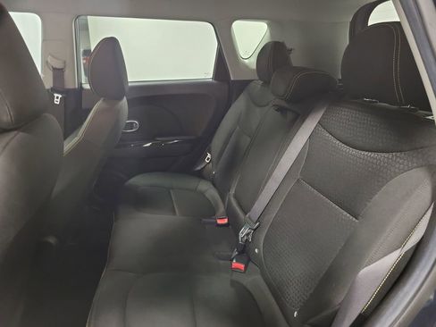 Used 2016 Kia Soul + w/ Audio Package FWD image 20