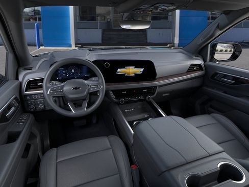 New 2026 Chevrolet Suburban Z71 w/ Z71 Off-Road Package AWD/4WD image 41