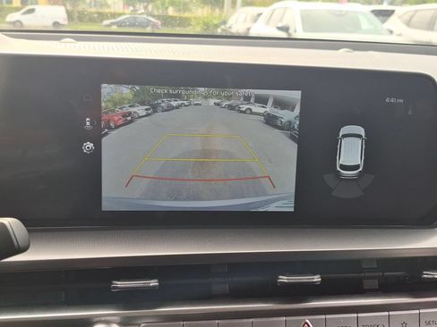 Used 2025 Kia Telluride S FWD image 18