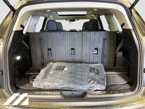 Certified 2025 Subaru Ascent Bronze Edition image 30