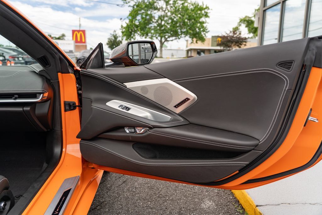 Used 2022 Chevrolet Corvette Stingray Premium Cpe w/ Z51 Performance Package RWD image 19