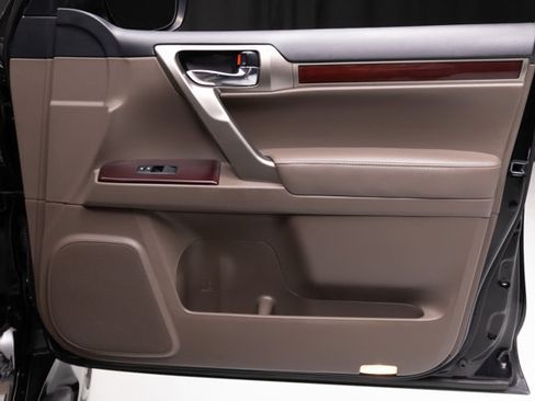 Used 2019 Lexus GX 460 Premium AWD/4WD image 48