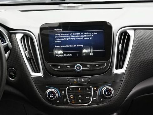 Used 2024 Chevrolet Malibu LT FWD image 11