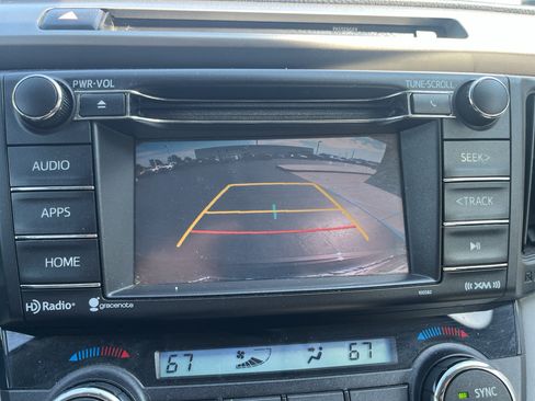 Used 2016 Toyota RAV4 XLE AWD/4WD image 21
