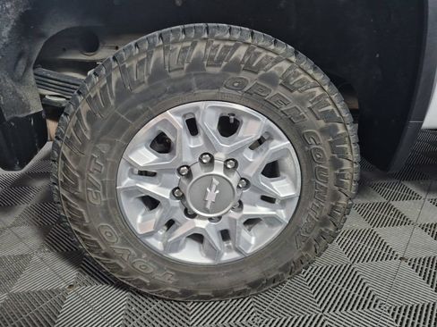 Used 2020 Chevrolet Silverado 2500 LTZ w/ LTZ Convenience Package AWD/4WD image 29
