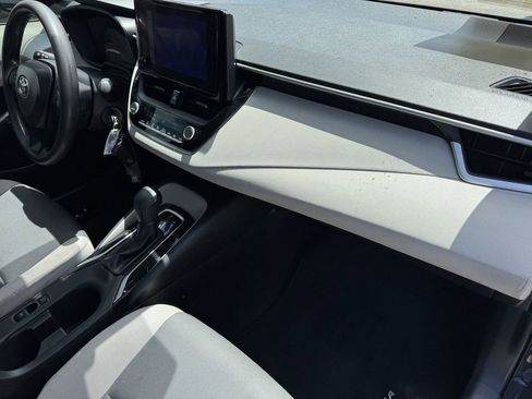 Used 2024 Toyota Corolla LE FWD image 6