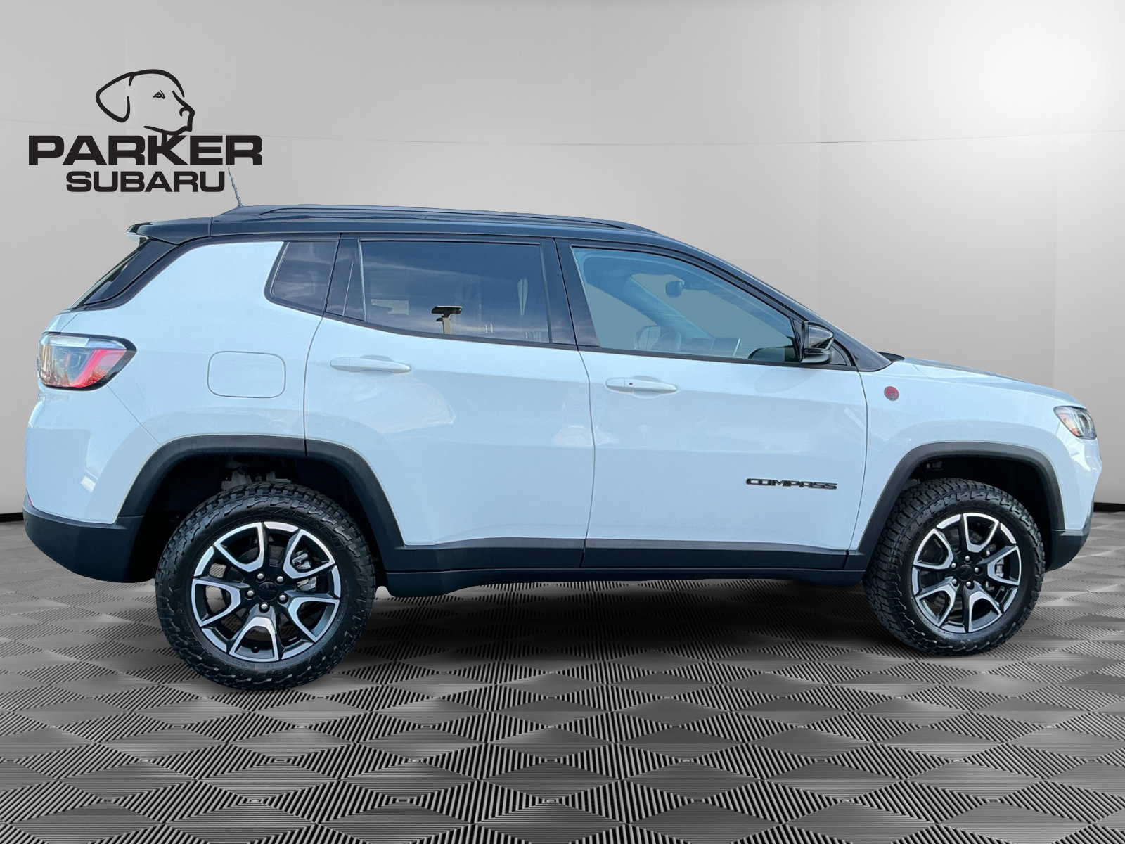 Used 2024 Jeep Compass Trailhawk AWD/4WD image 6