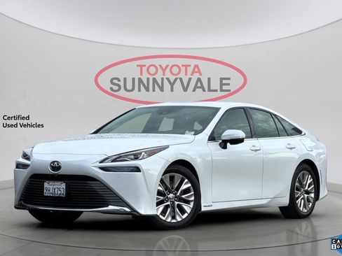 Used 2023 Toyota Mirai XLE image 1