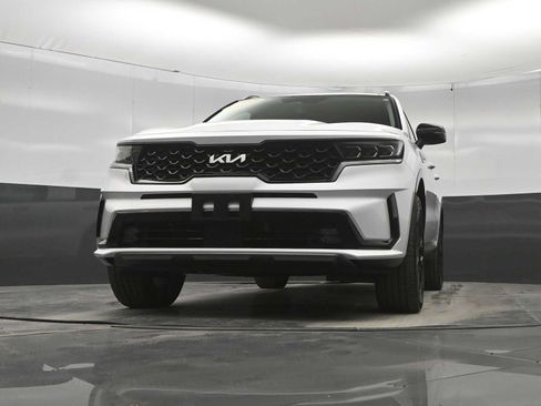 Used 2023 Kia Sorento SX AWD/4WD image 34