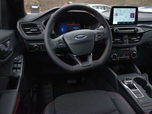New 2026 Ford Escape ST-Line w/ Cold Weather Package AWD/4WD image 25