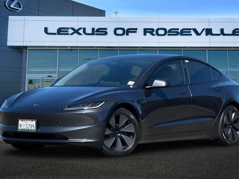 Used 2024 Tesla Model 3 Standard Range RWD image 1