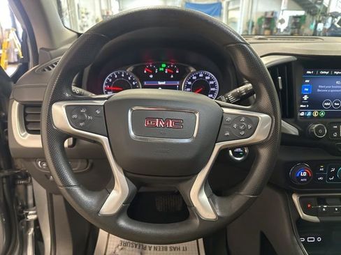 Used 2023 GMC Terrain SLE w/ Driver Convenience Package AWD/4WD image 17
