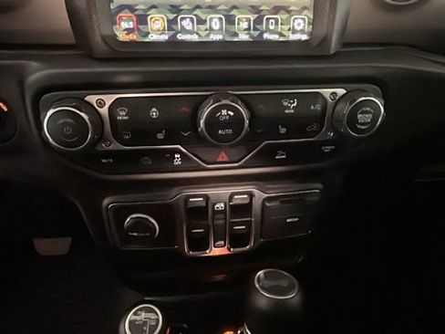 Used 2023 Jeep Wrangler Unlimited w/ Cold Weather Group AWD/4WD image 22