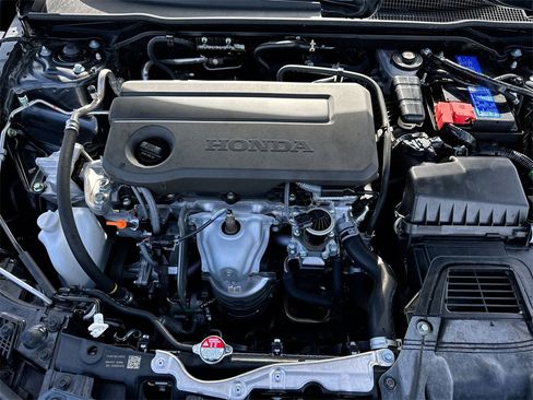 Used 2025 Honda Civic Sport image 24