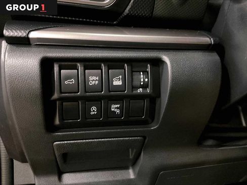 Used 2023 Subaru Forester Premium AWD/4WD image 35