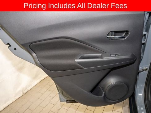 Used 2021 Nissan Kicks SV FWD image 9