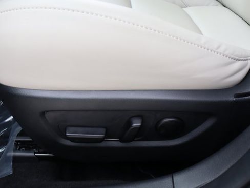 Certified 2025 MAZDA CX-30 AWD 2.5 S w/ Preferred Package image 11