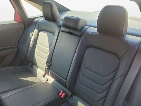 Used 2019 Volkswagen Jetta GLI Autobahn image 15