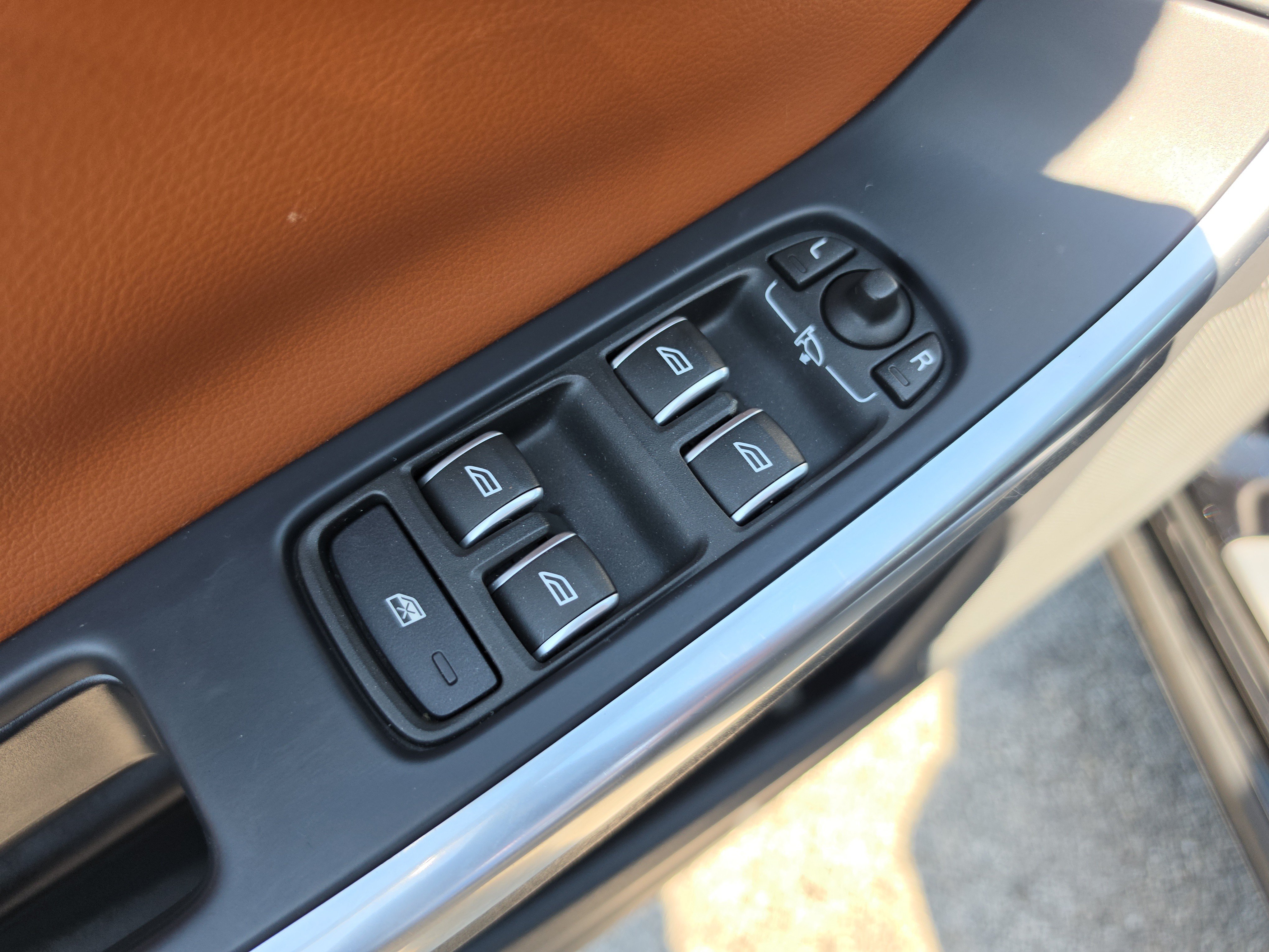 Used 2018 Volvo S60 T5 Inscription FWD image 19
