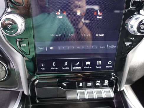 Used 2023 RAM 1500 Big Horn AWD/4WD image 47