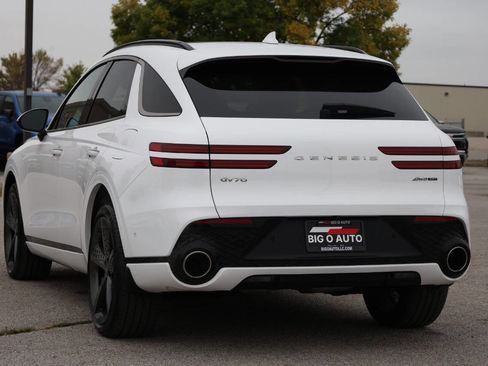 Used 2022 Genesis GV70 3.5T Sport w/ Sport Prestige Package image 11