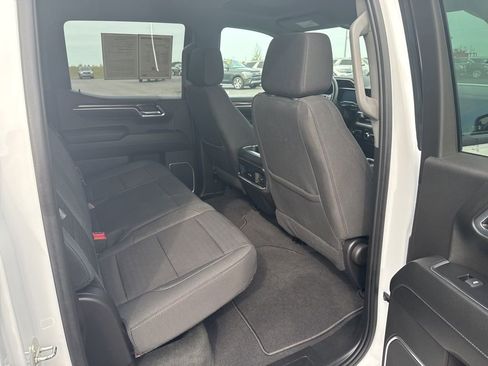 Used 2023 GMC Sierra 1500 Elevation image 18